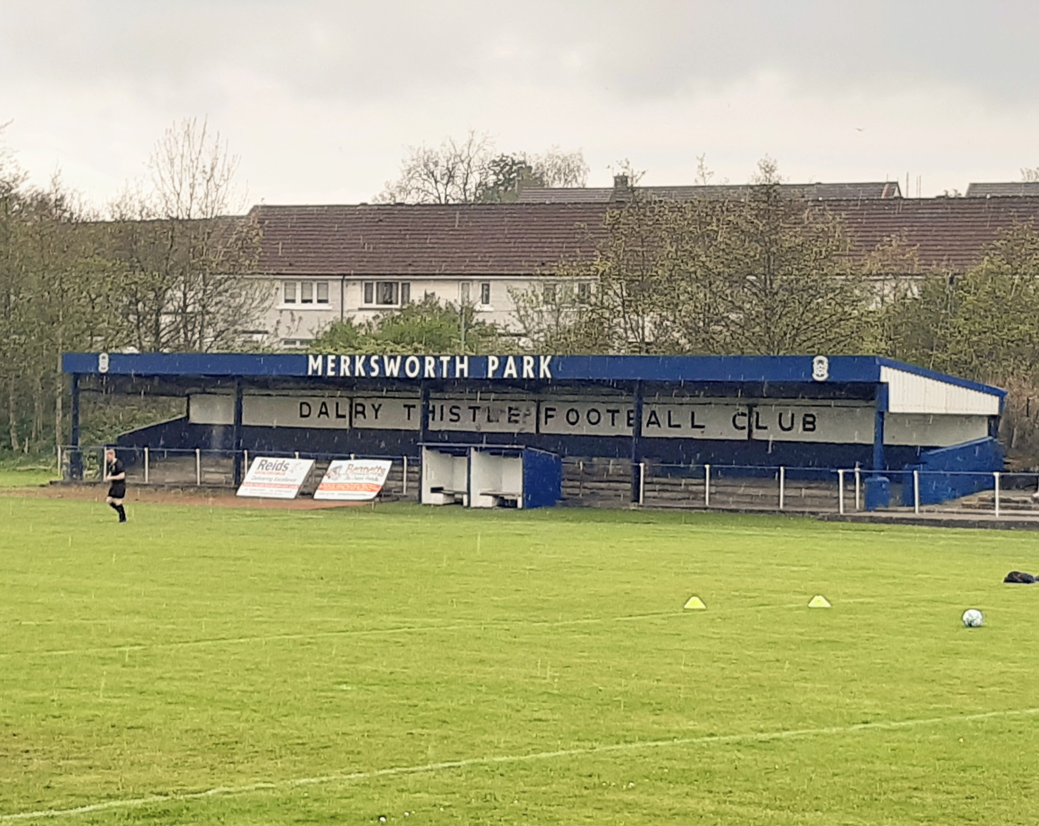 Welcome sign at Merksworth Park — Dalry Thistle